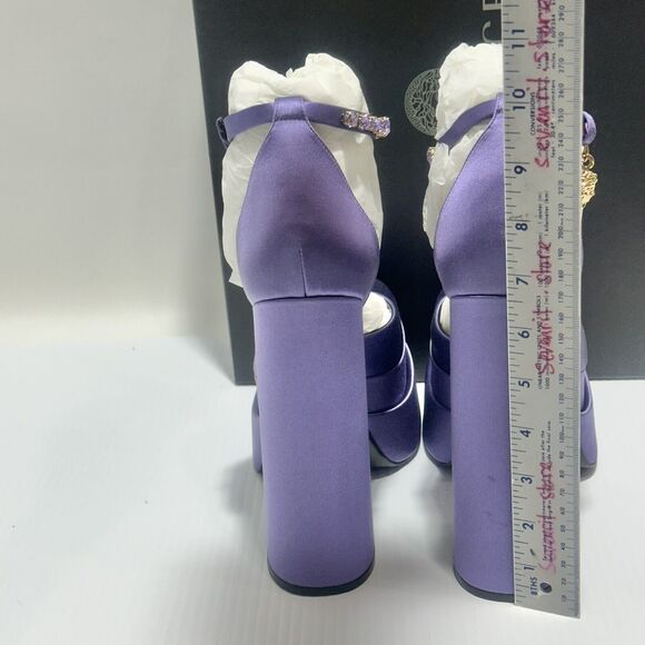 NIB Versace Aevitas IT 38.5 US 8.5 Platform Purple Orchid Satin Pump Crystal - Picture 9 of 14